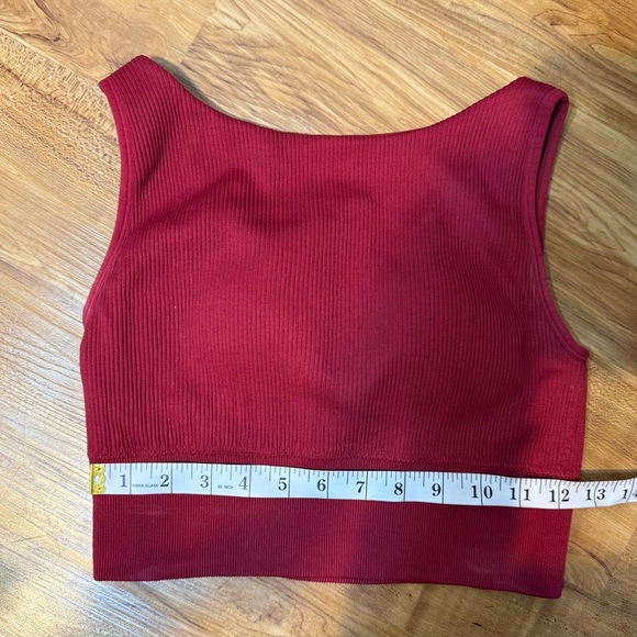 Zella Red Classic Cropped Rib Tank Woman’s Sports Tank - Picture 3 of 5